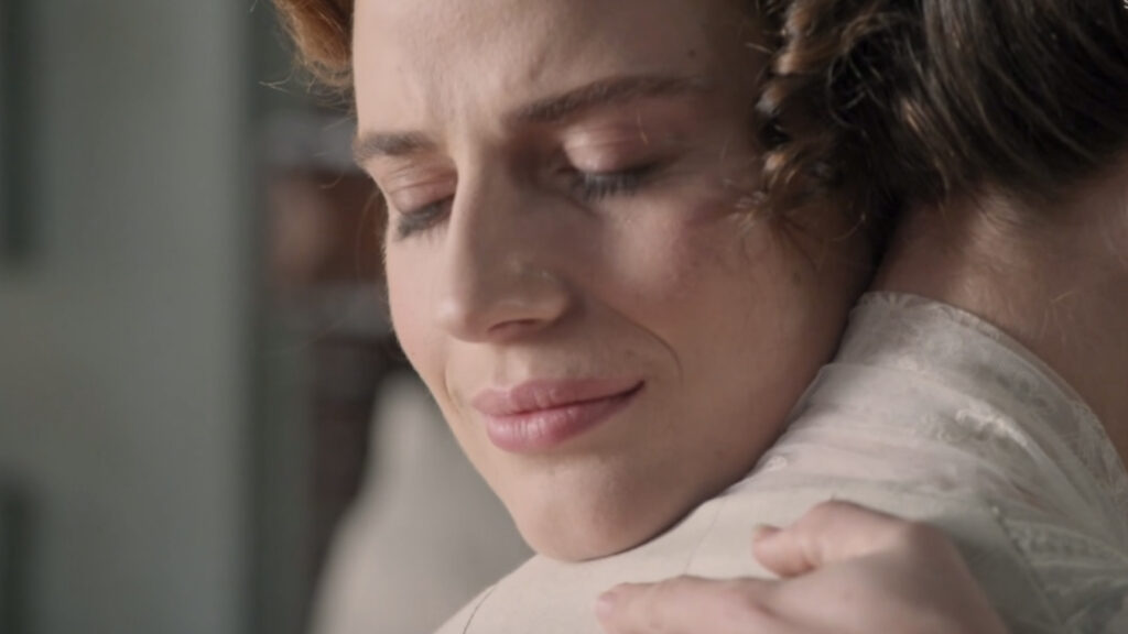 Adriana abraza a Bárbara - RTVE