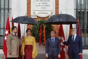 Díaz Ayuso desata una tormenta de críticas por su “show” del 2 de mayo en Madrid