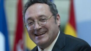 Tensión judicial: Fiscal General del Estado enfrenta procesamiento mientras asociaciones de fiscales debaten su legitimidad